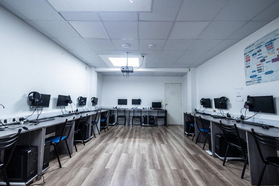 Foto: puestos de trabajo conectados